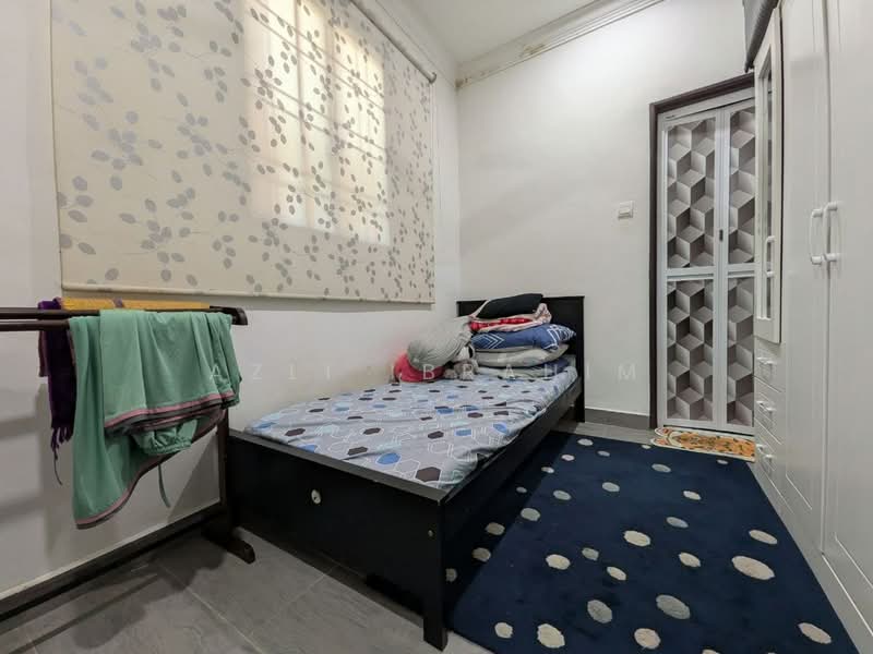 Rumah Berkembar untuk Dijual di Sungai Merab (Dengkil) - Azli Ibrahim - Bedroom - PropertyGuru.com.my