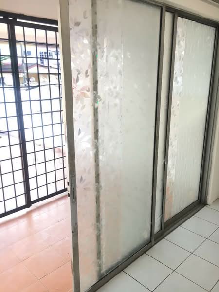 2-storey Terraced House for Sale in Taman Impian Indah (Sungai Buloh) - Michelle Tan - Entrance - PropertyGuru.com.my