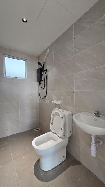 Kondominium untuk Disewa di Pitta Residensi - Cayden Chin - Bathroom - PropertyGuru.com.my