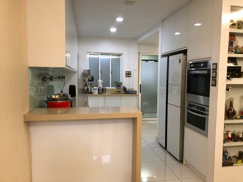 Rumah Teres 3 Tingkat untuk Dijual di Lake Fields (Sungai Besi) - SC Toh - Kitchen - PropertyGuru.com.my