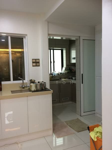 Rumah Teres 3 Tingkat untuk Dijual di Lake Fields (Sungai Besi) - SC Toh - Kitchen - PropertyGuru.com.my