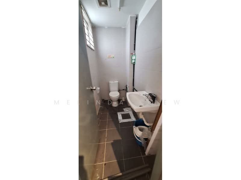 Shop / Office for Rent in Ayer Itam (Penang) - Melinda Chew - Bathroom - PropertyGuru.com.my