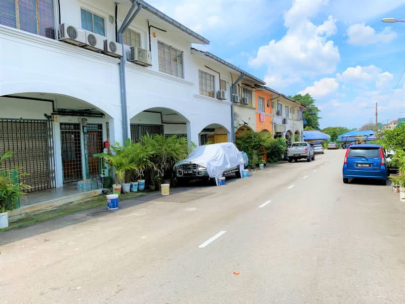 Kedai untuk Disewa di Taman Bukit Belimbing (Balakong) - Brandon Yee - Exterior - PropertyGuru.com.my