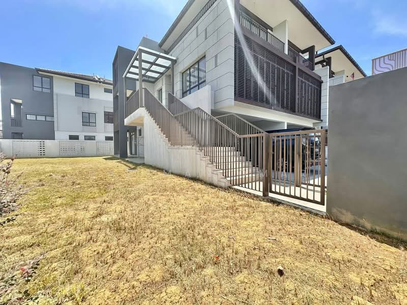 Rumah Teres 3 Tingkat untuk Dijual di Cyberjaya (Selangor) - Hazeman Omar - Exterior - PropertyGuru.com.my
