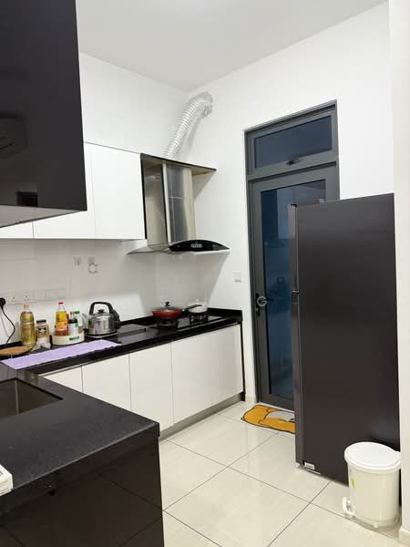 Kondominium untuk Disewa di Queens Residences Q1 @ Queens Waterfront - CS Ung - Kitchen - PropertyGuru.com.my