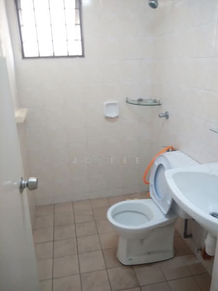 Kondominium untuk Dijual di D'aman Crimson - Jc Lee - Bathroom - PropertyGuru.com.my