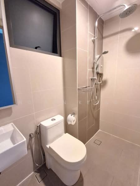 Service Residence for Sale at KL Gateway Residences - Ng Hon Keong - Bathroom - PropertyGuru.com.my