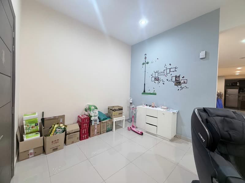 Cluster House for Sale in Taman Gaya (Ulu Tiram) - Tommy Tai - Interior - PropertyGuru.com.my
