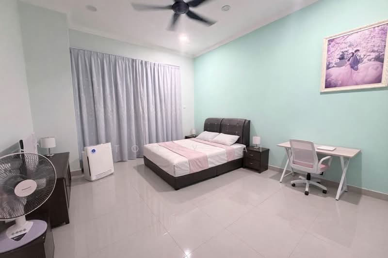 Cluster House for Sale in Taman Gaya (Ulu Tiram) - Tommy Tai - Bedroom - PropertyGuru.com.my