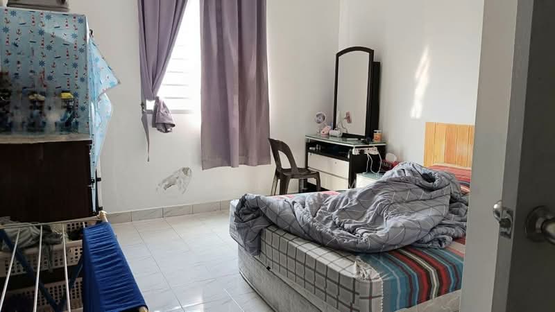 Pangsapuri untuk Dijual di Denai Nusantara Apartment - Karl Lim - Bedroom - PropertyGuru.com.my