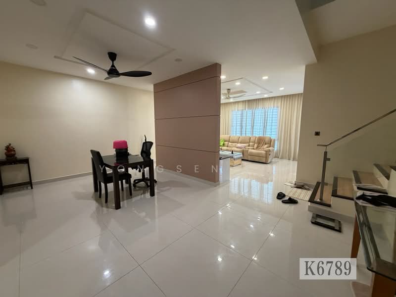 2-storey Terraced House for Sale in Setia Utama (Setia Alam) - Yongsen Lim - Living Room - PropertyGuru.com.my
