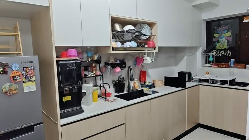 Flat for Rent at Selasih Court - Abby Woo - Kitchen - PropertyGuru.com.my