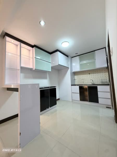 Rumah Teres 2 Tingkat untuk Disewa di Setia Impian (Setia Alam) - Rylin Tan - Kitchen - PropertyGuru.com.my