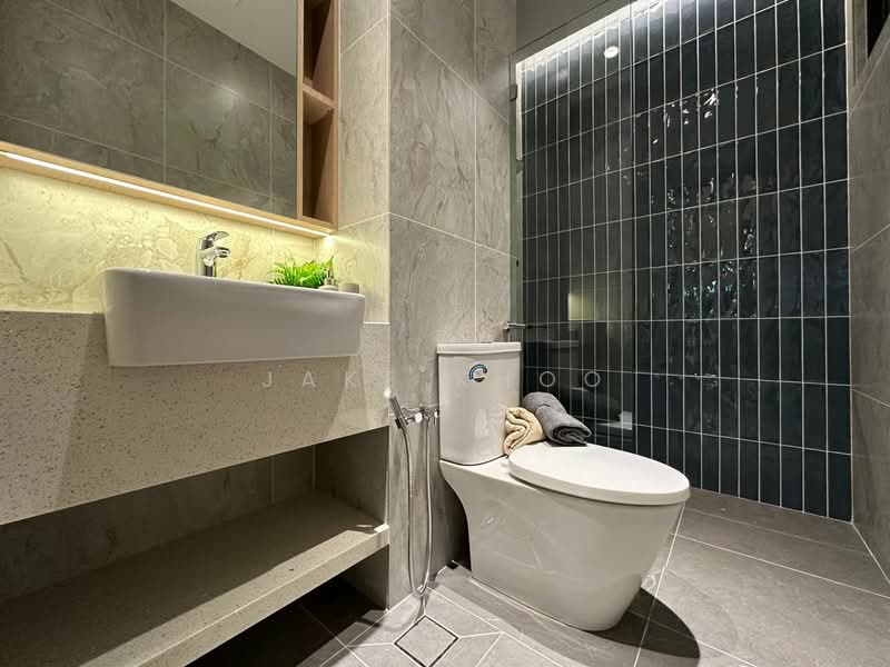 Kondominium untuk Dijual di Queens Residences Q3 @ Queens Waterfront - Jake Khoo - Bathroom - PropertyGuru.com.my