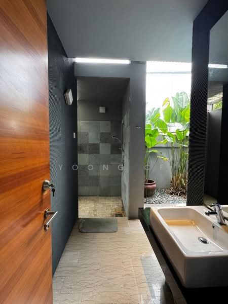Rumah Banglo untuk Dijual di Bangsar (Kuala Lumpur) - Yoong CF - Bathroom - PropertyGuru.com.my