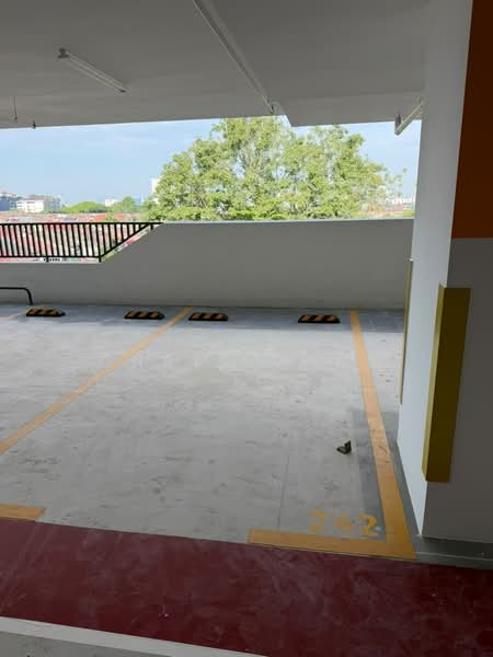 Kedai / Pejabat untuk Disewa di BANDAR PUCHONG JAYA (Puchong) - Chris Yong - Car Park - PropertyGuru.com.my