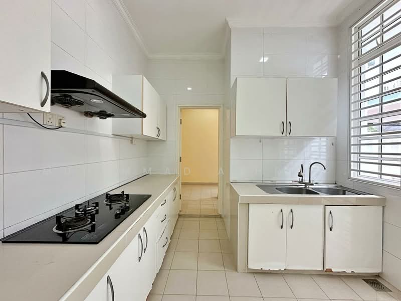 Semi-Detached House for Rent in Presint 18 (Putrajaya) - Muhammad Ashraf . - Kitchen - PropertyGuru.com.my