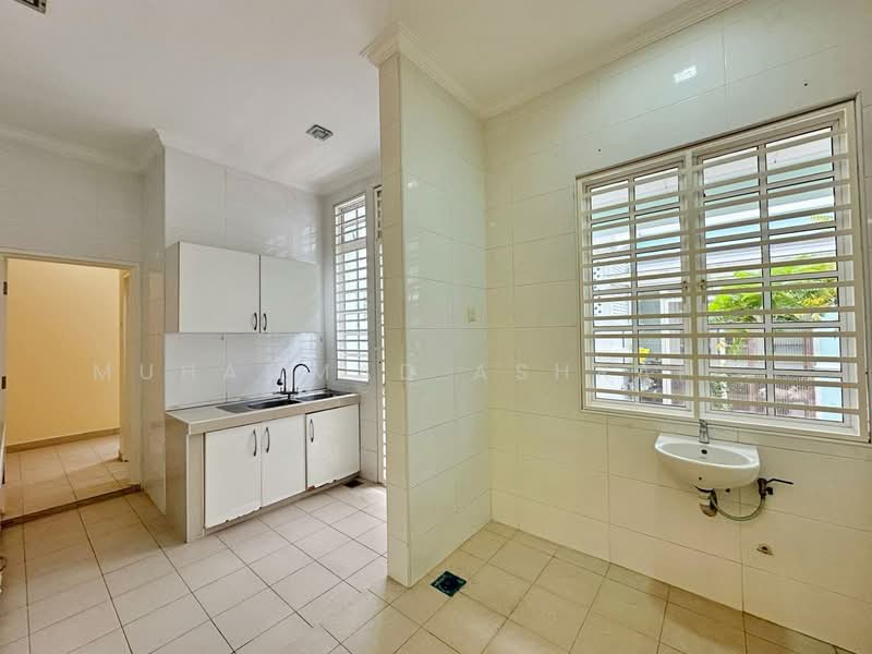 Semi-Detached House for Rent in Presint 18 (Putrajaya) - Muhammad Ashraf . - Kitchen - PropertyGuru.com.my
