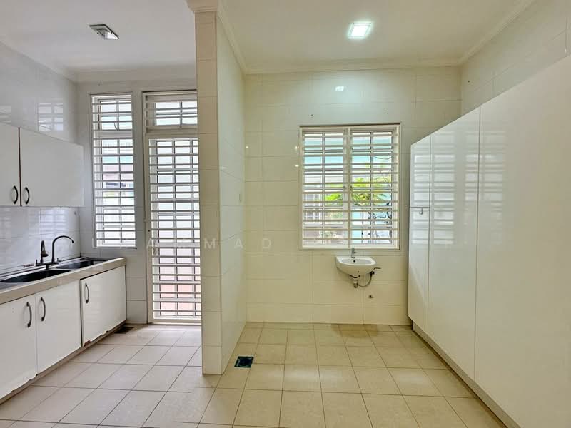 Semi-Detached House for Rent in Presint 18 (Putrajaya) - Muhammad Ashraf . - Kitchen - PropertyGuru.com.my