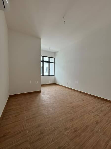 2-storey Terraced House for Rent in Taman Molek (Johor Bahru) - Iden Tan - Interior - PropertyGuru.com.my