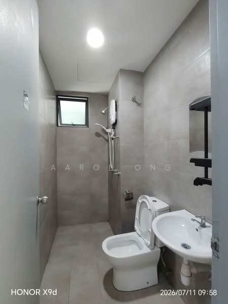 Servis Apartment untuk Disewa di KL Traders Square - Aaron Ong - Bathroom - PropertyGuru.com.my