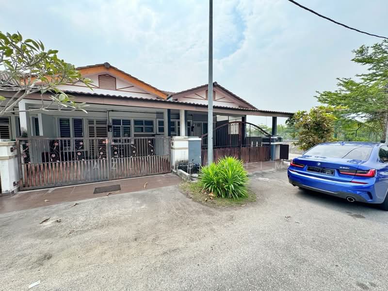 Rumah Teres 1-Tingkat untuk Dijual di Kajang (Selangor) - Azli Ibrahim - Exterior - PropertyGuru.com.my