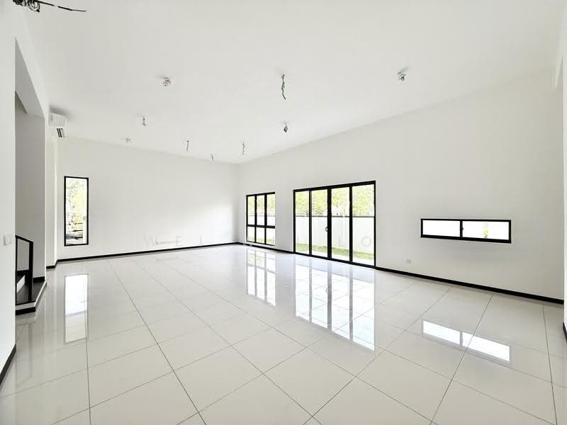 Rumah Berkembar untuk Dijual di Telok Panglima Garang (Selangor) - Wei Wei Low - PropertyGuru.com.my