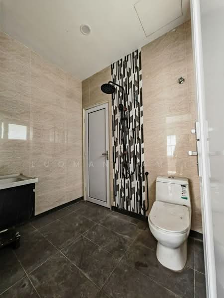 Bungalow for Sale in Bandar Bukit Mahkota (Bangi) - Luqman Ramli - Bathroom - PropertyGuru.com.my