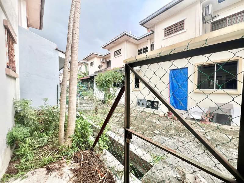 Rumah Teres 2 Tingkat untuk Dijual di Taman Sutera (Kajang) - Ammeer Nadzrai - Exterior - PropertyGuru.com.my
