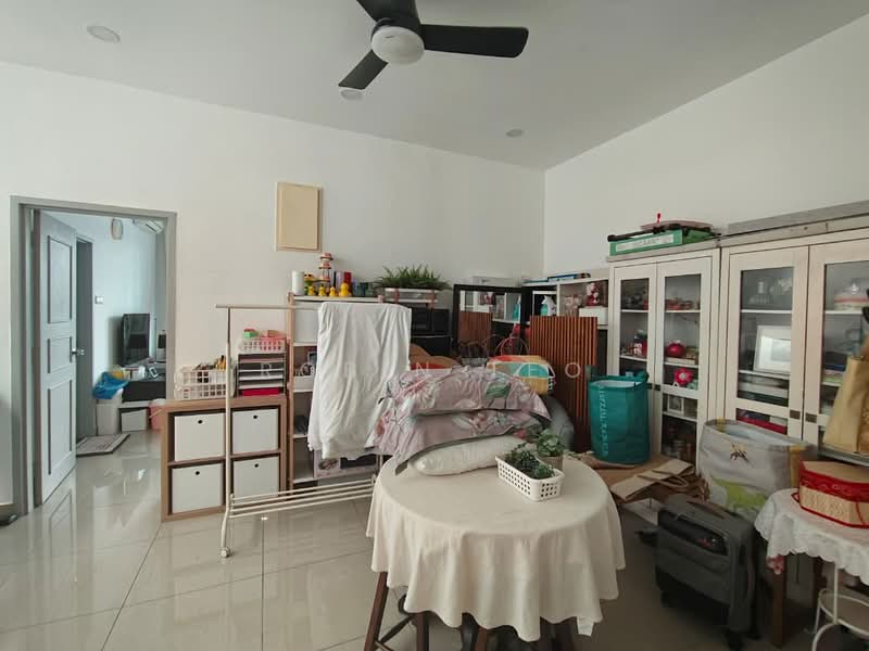 2-storey Terraced House for Sale in Bandar Indahpura (Kulai) - Robin Teo - Living Room - PropertyGuru.com.my