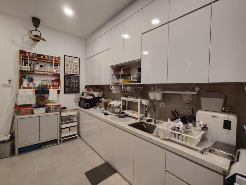 2-storey Terraced House for Sale in Bandar Indahpura (Kulai) - Robin Teo - Kitchen - PropertyGuru.com.my