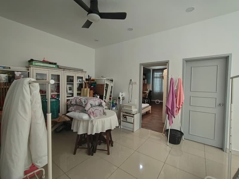 2-storey Terraced House for Sale in Bandar Indahpura (Kulai) - Robin Teo - Bedroom - PropertyGuru.com.my