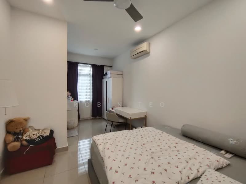 2-storey Terraced House for Sale in Bandar Indahpura (Kulai) - Robin Teo - Bedroom - PropertyGuru.com.my