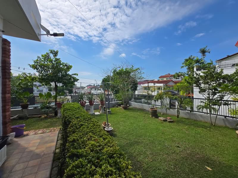 Semi-Detached House for Sale in Island Glades (Jelutong) - Fennie Seow - Exterior - PropertyGuru.com.my