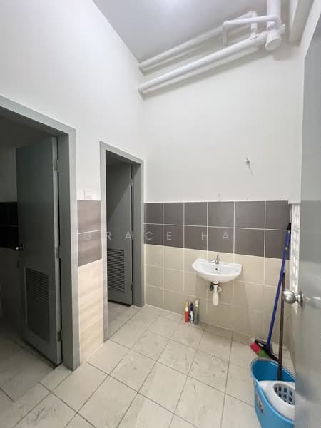 Shop / Office for Rent in Bandar Seri Putra (Bangi) - Grace Ha - Interior - PropertyGuru.com.my