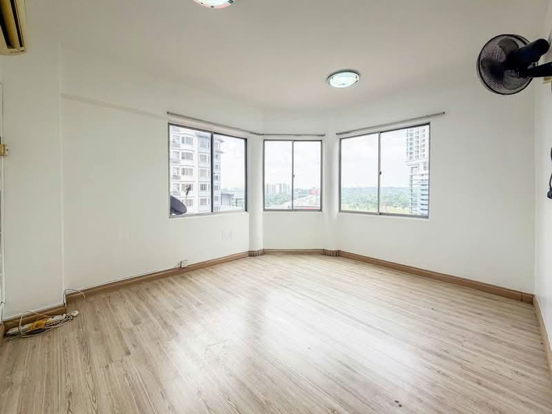 Kondominium untuk Dijual di Kelana D'Putera - Hazeman Omar - Living Room - PropertyGuru.com.my
