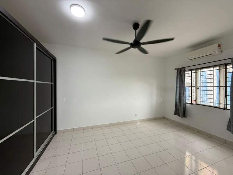 Kondominium untuk Dijual di Kinrara Mas - Felix Wong - Bedroom - PropertyGuru.com.my