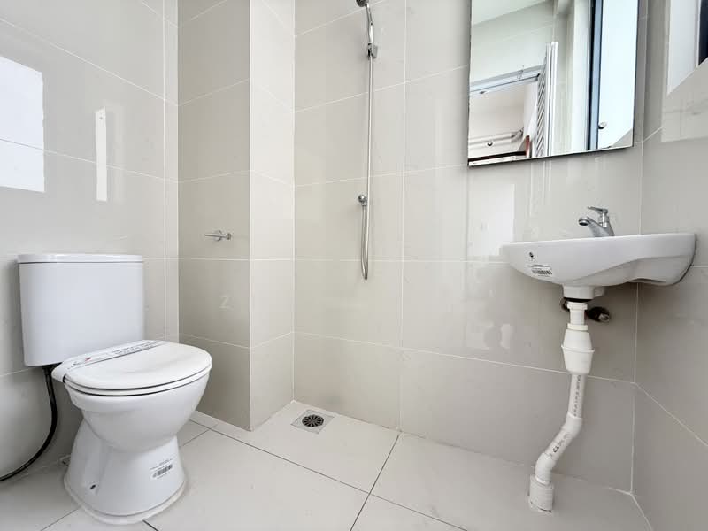 Condominium for Sale at Kings Bay @ Country Garden Danga Bay - Zhiyi Lee - Bathroom - PropertyGuru.com.my