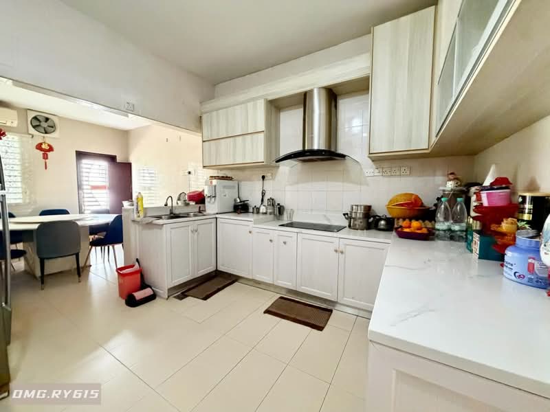 2-storey Terraced House for Sale in Bandar Botanic (Klang) - Rylin Tan - Kitchen - PropertyGuru.com.my