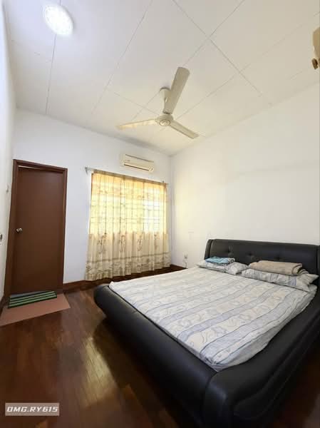 2-storey Terraced House for Sale in Bandar Botanic (Klang) - Rylin Tan - Bedroom - PropertyGuru.com.my