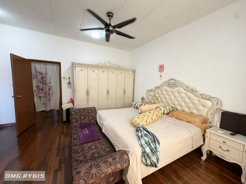 2-storey Terraced House for Sale in Bandar Botanic (Klang) - Rylin Tan - Bedroom - PropertyGuru.com.my