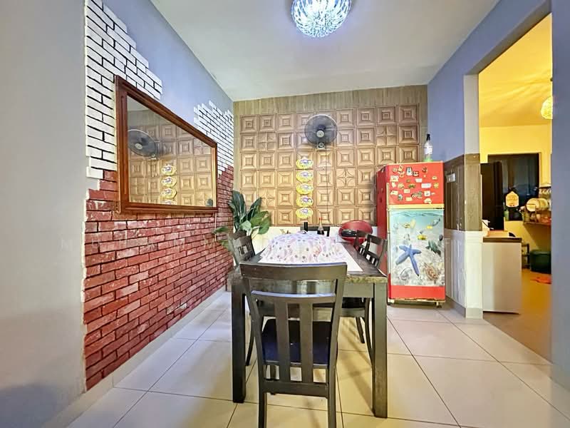 Rumah Berkembar untuk Dijual di Abadi Heights (Puchong) - Muhammad Ashraf . - Dining Room - PropertyGuru.com.my