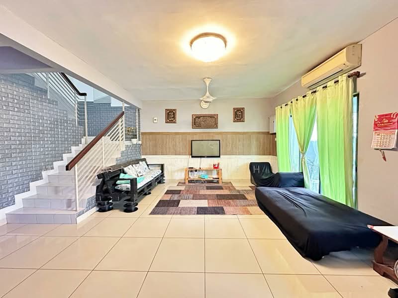 Rumah Berkembar untuk Dijual di Abadi Heights (Puchong) - Muhammad Ashraf . - Living Room - PropertyGuru.com.my