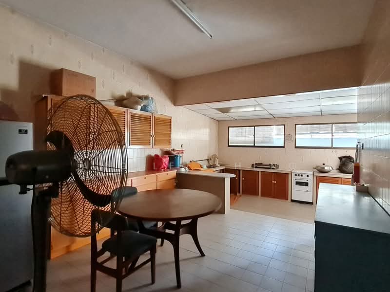 Rumah Berkembar untuk Dijual di Jelutong (Penang) - Ang Lee Theng - Kitchen - PropertyGuru.com.my