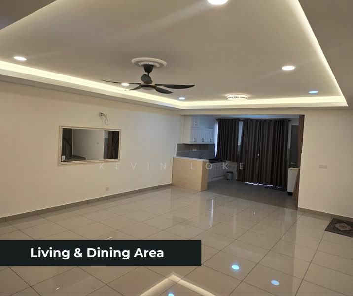 Rumah Bandar untuk Dijual di Bandar Puteri Bangi (Bangi) - Kevin Loke - Living Room - PropertyGuru.com.my