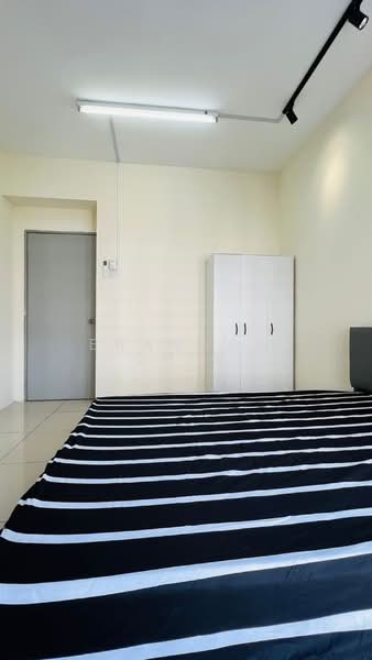 Kondominium untuk Dijual di Platinum Lake PV 20 - Brandon Chin - Bedroom - PropertyGuru.com.my