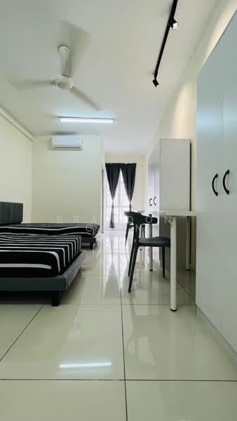 Kondominium untuk Dijual di Platinum Lake PV 20 - Brandon Chin - Bedroom - PropertyGuru.com.my