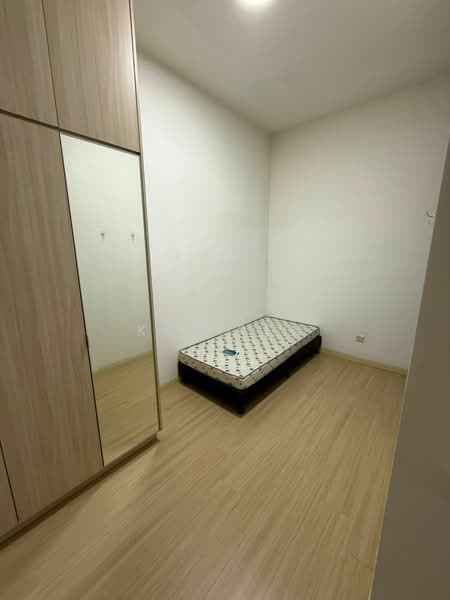 Kondominium untuk Dijual di Lakeville Residence - Kai Ren - Bedroom - PropertyGuru.com.my