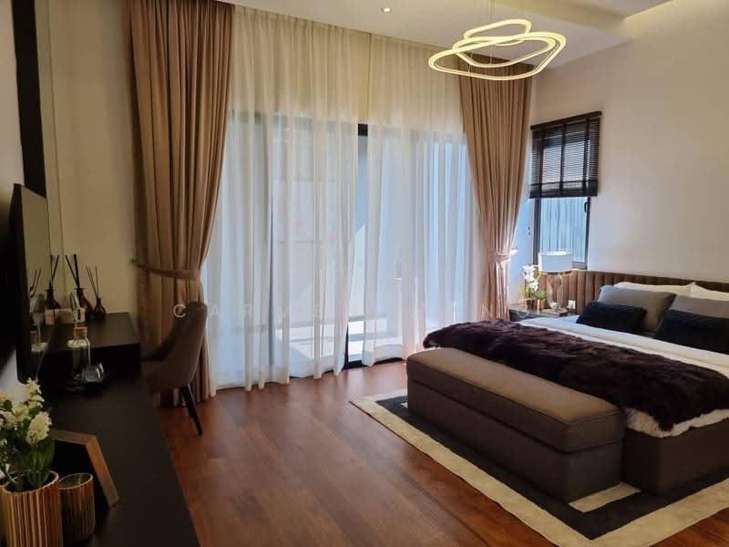 Bungalow House for Sale in Sungai Buloh (Selangor) - Carmen Wang - Bedroom - PropertyGuru.com.my