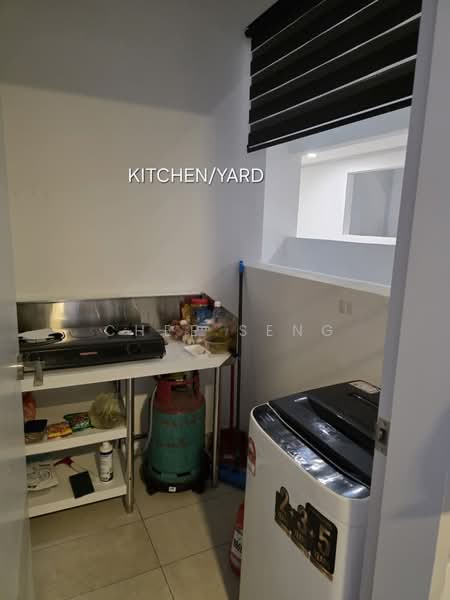 Kondominium untuk Disewa di EdgeWood Residences @ SkySanctuary - Chee Seng - Kitchen - PropertyGuru.com.my